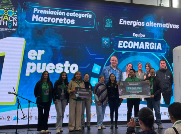 Investigadores Tomasinos brillaron en la Hackathon Departamental Innovate 2025